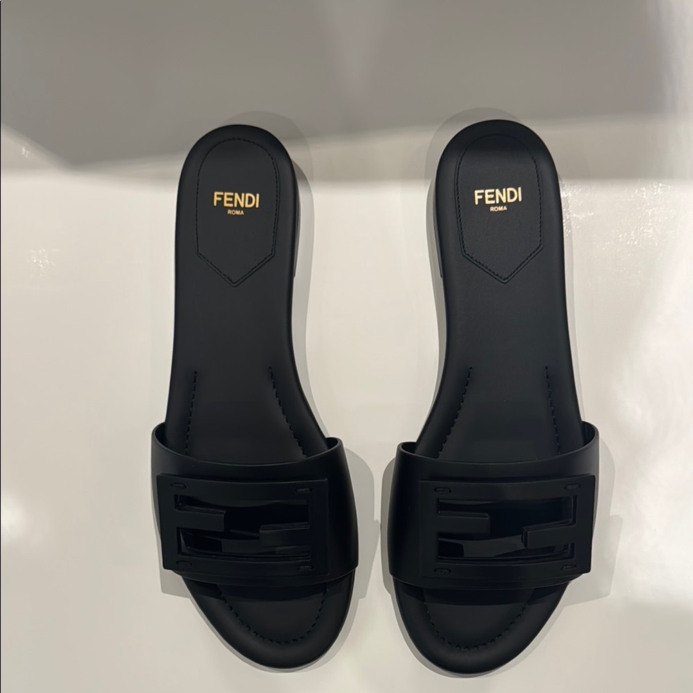 Fendi Black Sandals with Textured Geometric Strap